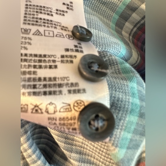TOMMY BAHAMA Men's XL Long Sleeve Cotton Silk Blend Lt.
Blue Plaid Resort CLEAN - Picture 7 of 9
